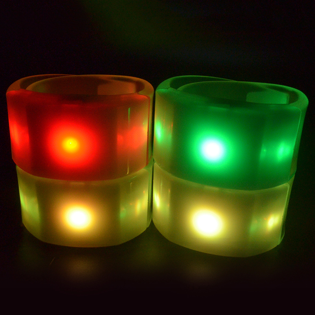 LSRM05 New Creative Promotional Programmable Wireless Flash Lighting Radio Remote Control LED Bracelet