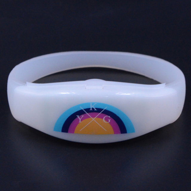 LSRM01 New Products Custom Programmable Remote Controlled Flashing Led Silicone Bracelet Radio Control DMX Rfid Light Up Wristband