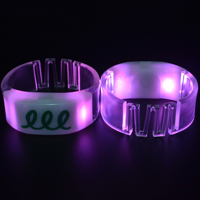 LSRM03 New Creative Promotional Programmable Flash Lighting Radio DMX Remote Control LED Bracelet wristband